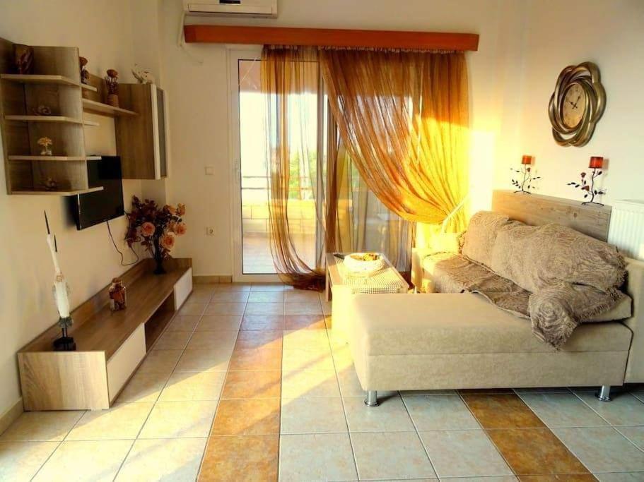 Cozy Apartment In Paradisi Paradeísion Esterno foto
